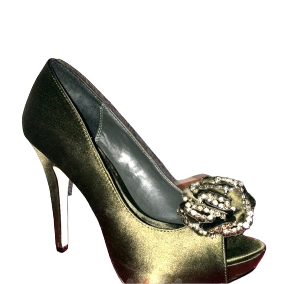 Steve Madden platform heels - Picture 2 of 13